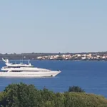Lux Benak - Barbara * Zadar