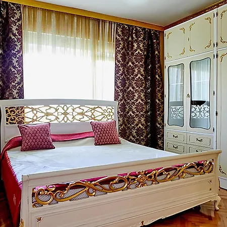 Lux Benak - Barbara *